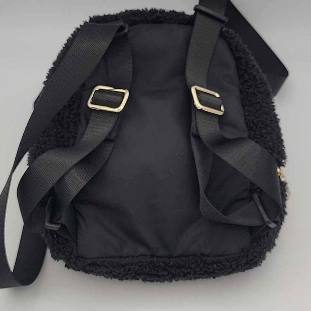 *Sold*Lululemon Fleece"Rare"mini backpack& variety Crossbody bags, NWOT - Picture 4 of 10